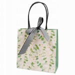 torebka prezentowa z kokardą incood zielone pnącza 20x20_WZÓR 03.jpg