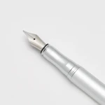 pelikan pióro ze stalówką jazz noble elegance jazz silver_1.webp